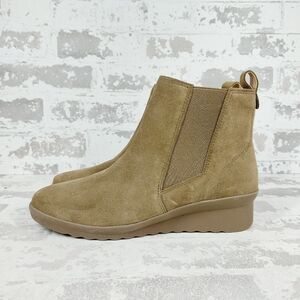 New Blondo Stringer Women's Tan Suede Wedge Ankle Boots W236
